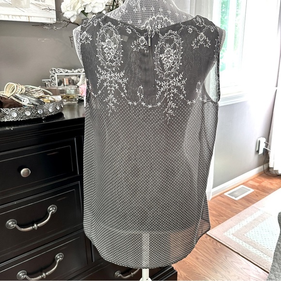 LOFT Embroidered Dot Sleeveless Blouse with Zip Up Back | Size M - Picture 3 of 12